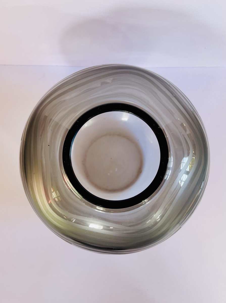 Glass Vase With Fish -photo-1
